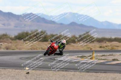 media/Nov-16-2025-Race Pace (Sun) [[8c5fa54630]]/Non Verified Riders (1st 20 Minutes)/5-Turn 15 (110pm)/